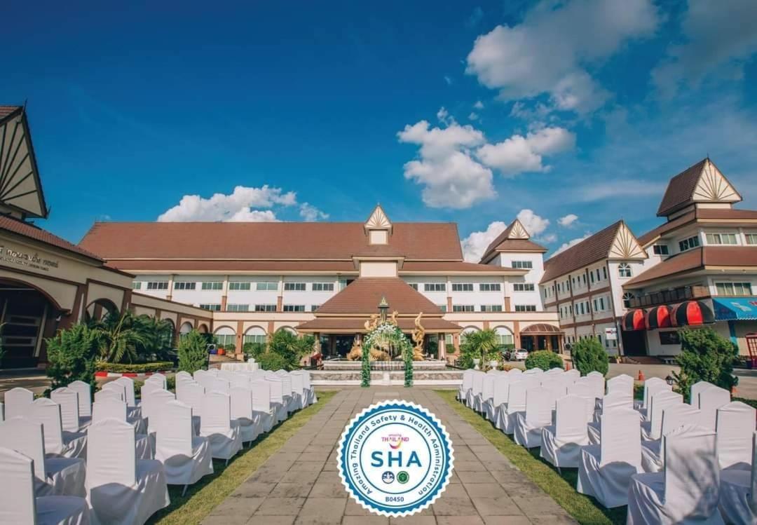 Major Grand Hotel Chum Phae Bagian luar foto