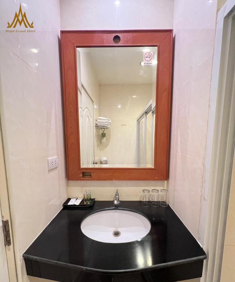 Major Grand Hotel Chum Phae Bagian luar foto