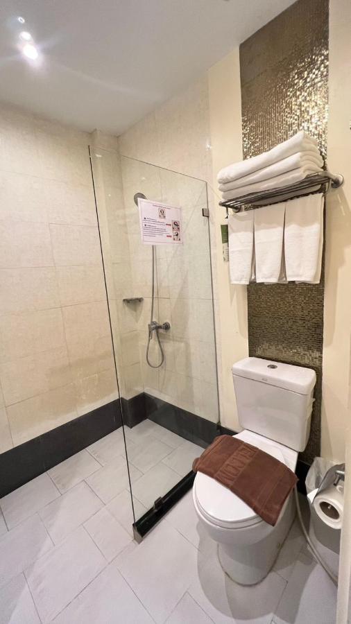 Major Grand Hotel Chum Phae Bagian luar foto