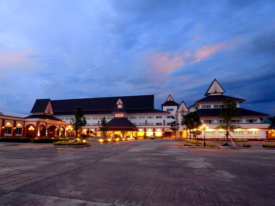 Major Grand Hotel Chum Phae Bagian luar foto