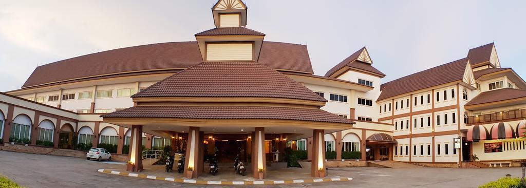 Major Grand Hotel Chum Phae Bagian luar foto